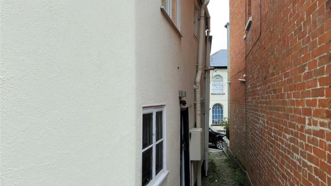 The Retreat Apartment Lyme Regis Bagian luar foto